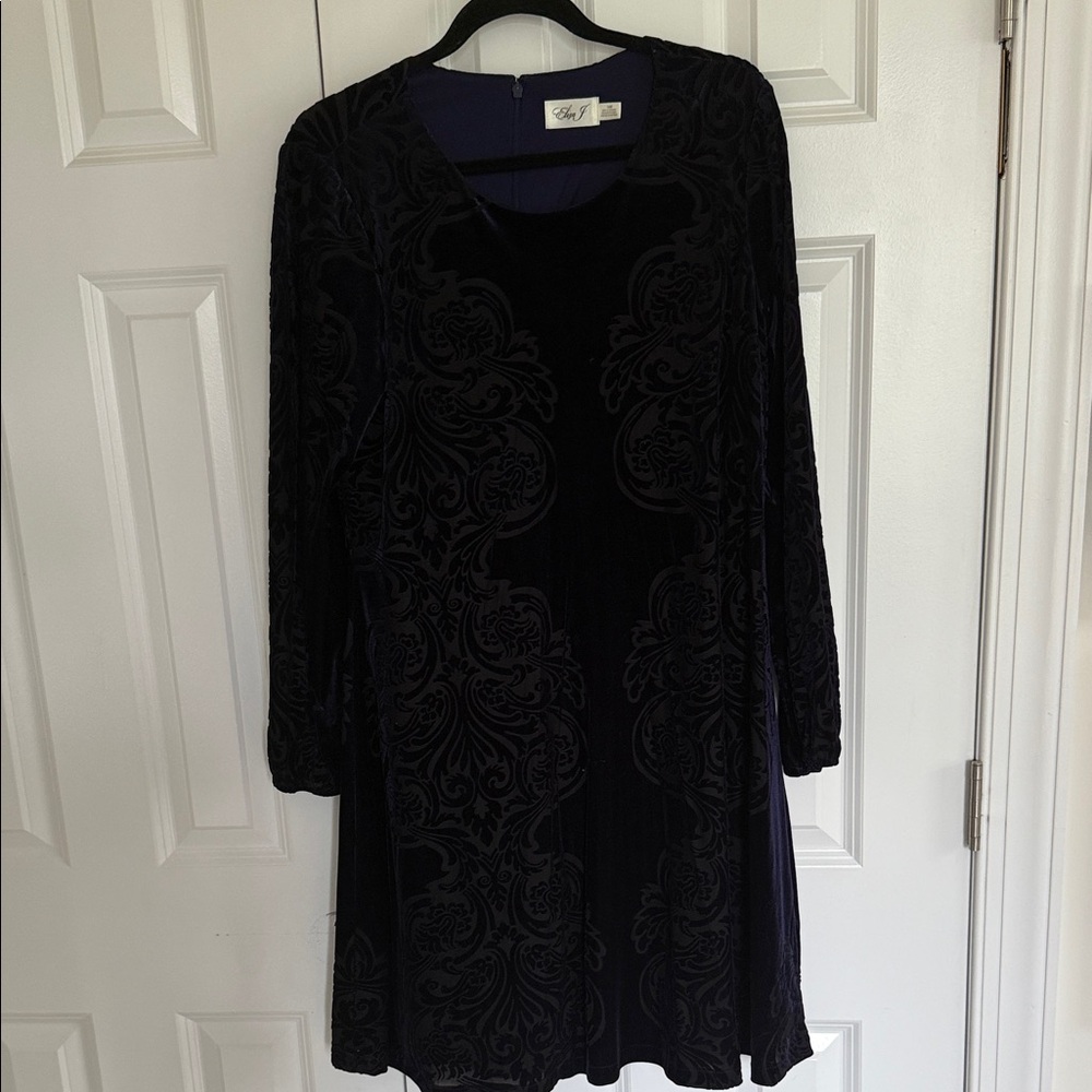 Eliza J Black and Dark Purple Long Sleeve Dress